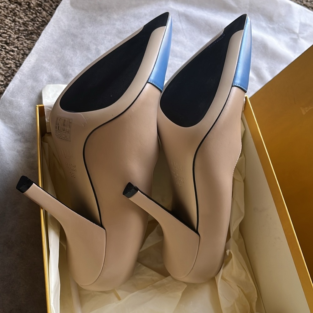 Authentic Fendi Leather multi colored Heels EU size 38, US size 7.5 - NWOT - Picture 10 of 11